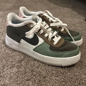 Nike air force 6Y 🌸